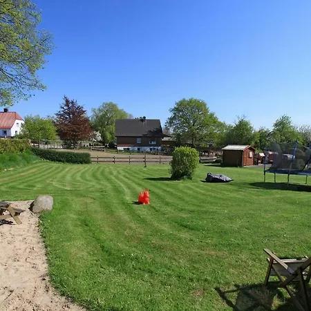 Apartamento Berger-gaestehaus-rechts-h