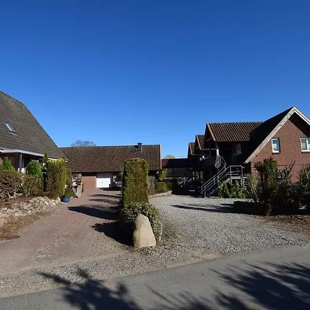 Berger-gaestehaus-rechts-h Apartamento Blekendorf