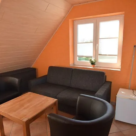 Apartamento Berger-gaestehaus-rechts-h *